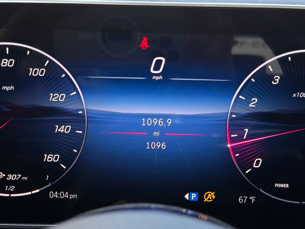 Used 2026 Mercedes-Benz GLC 300 image 23