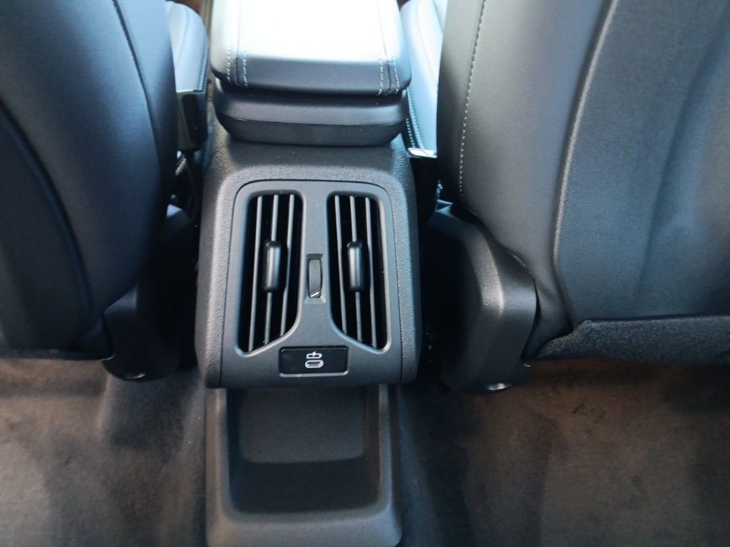 New 2026 BMW X1 xDrive28i w/ Convenience Package image 10