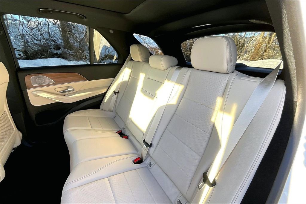 Certified 2025 Mercedes-Benz GLE 350 4MATIC image 28
