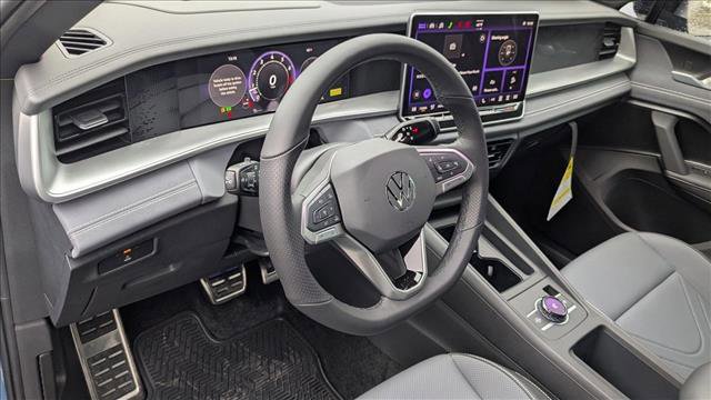 New 2026 Volkswagen Tiguan SE R-Line AWD/4WD image 11