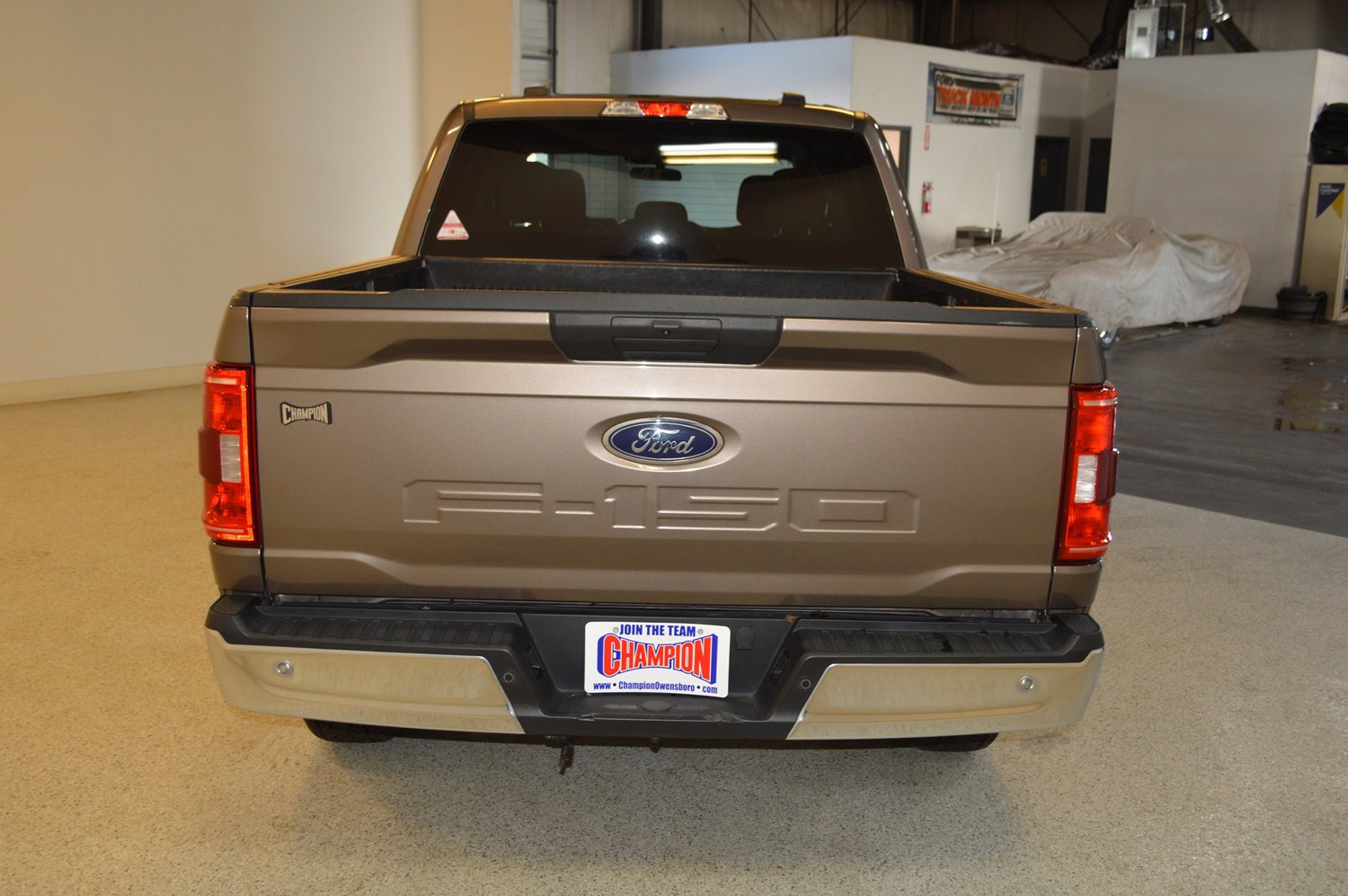 Used 2023 Ford F150 XLT image 4