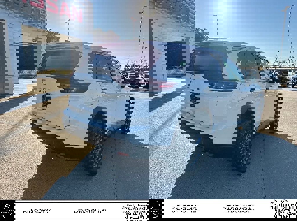 New 2026 Nissan Rogue S image 12