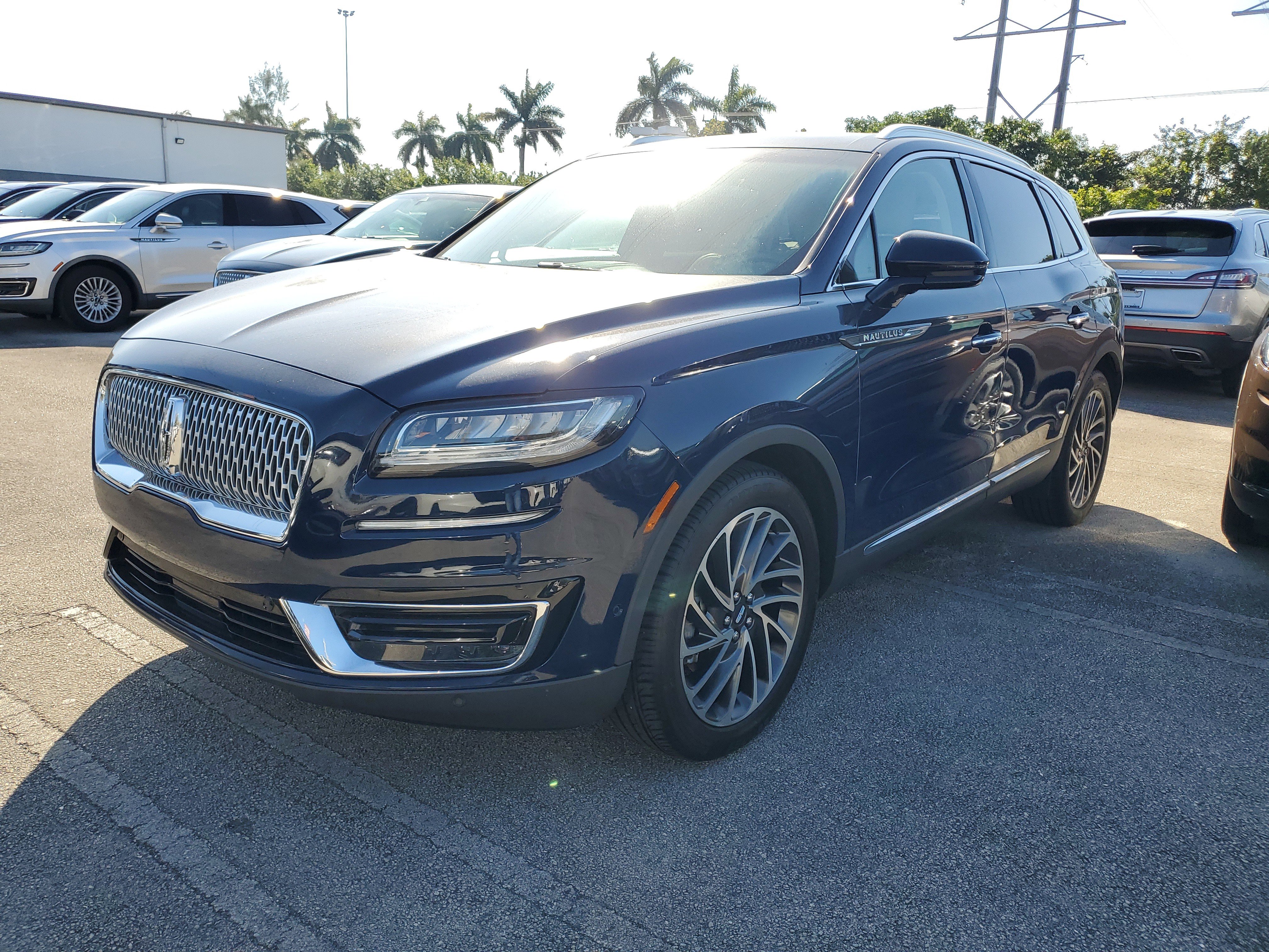 Certified 2019 Lincoln Nautilus Reserve image 3