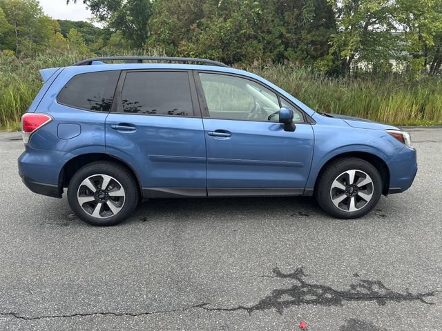 Used 2017 Subaru Forester 2.5i Premium AWD/4WD image 6