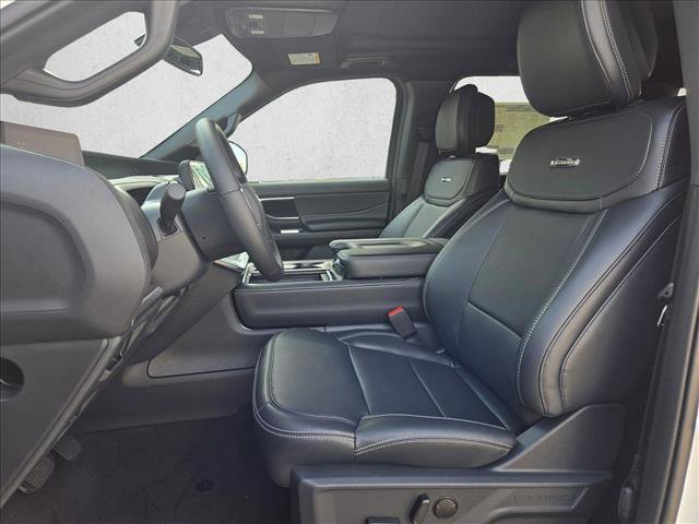 New 2027 Ford Expedition Max Platinum w/ Stealth Appearance Package RWD image 4
