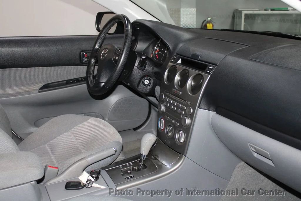 Used 2003 MAZDA MAZDA6 i image 35