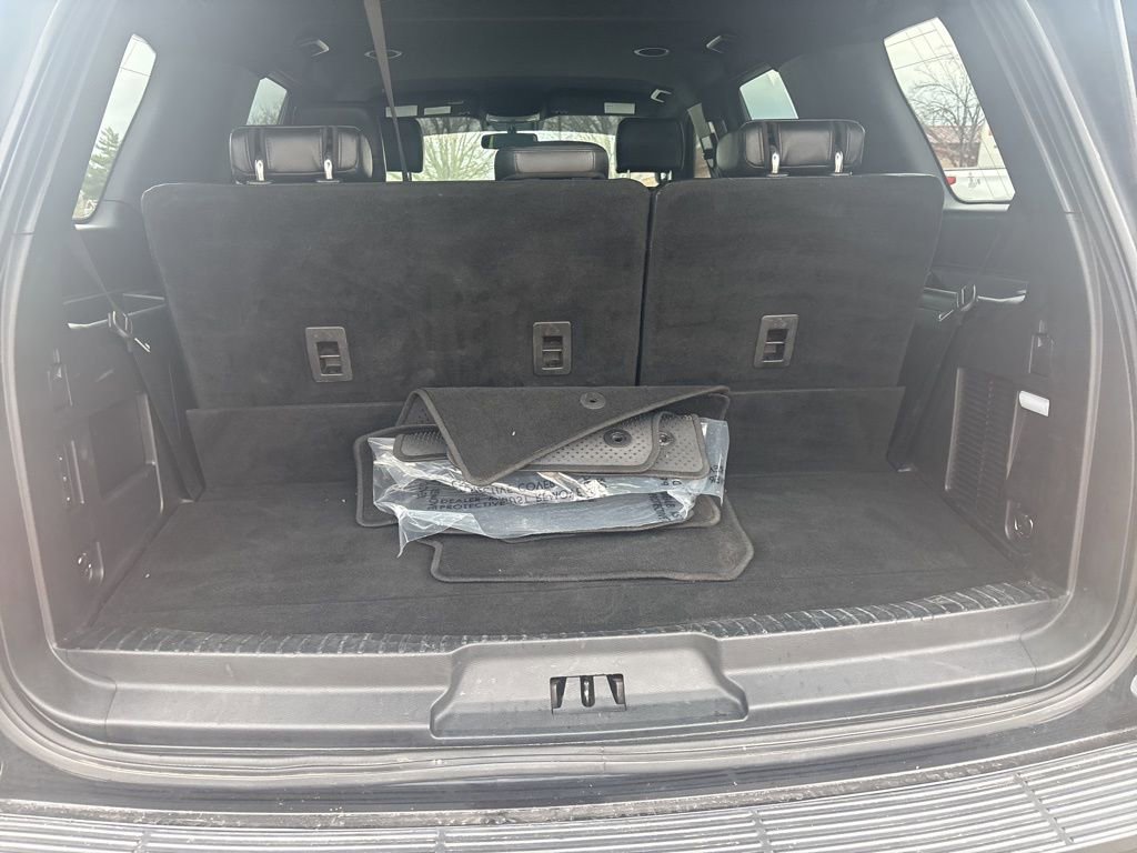 Used 2019 Ford Expedition XLT w/ Equipment Group 201A AWD/4WD image 18