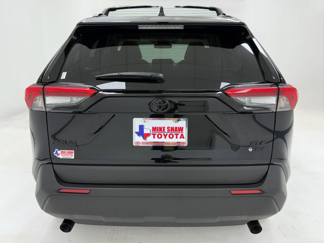 Used 2025 Toyota RAV4 XLE Premium AWD/4WD image 39