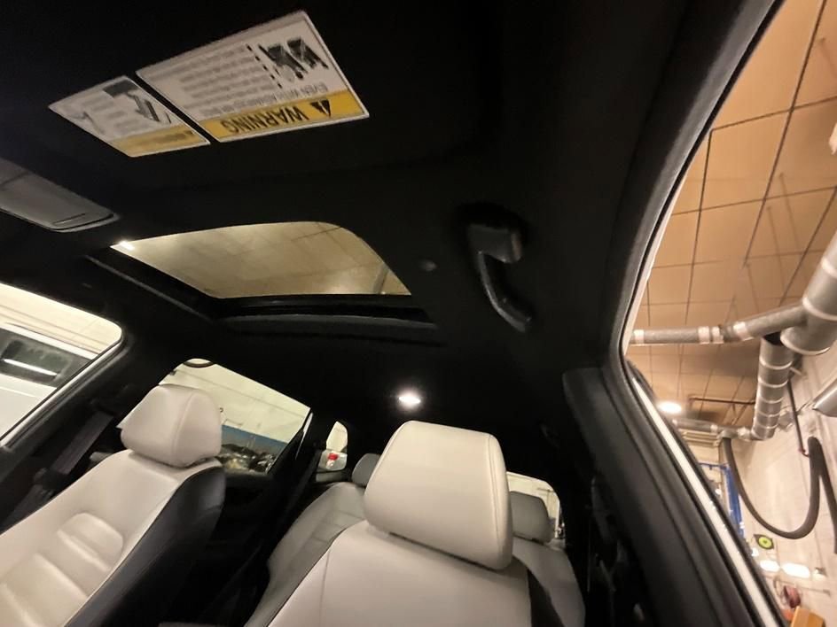 Used 2024 Honda CR-V Sport Touring image 27