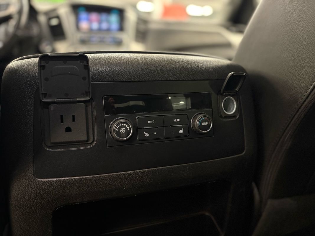 Used 2018 GMC Yukon SLT w/ Premium Edition image 33