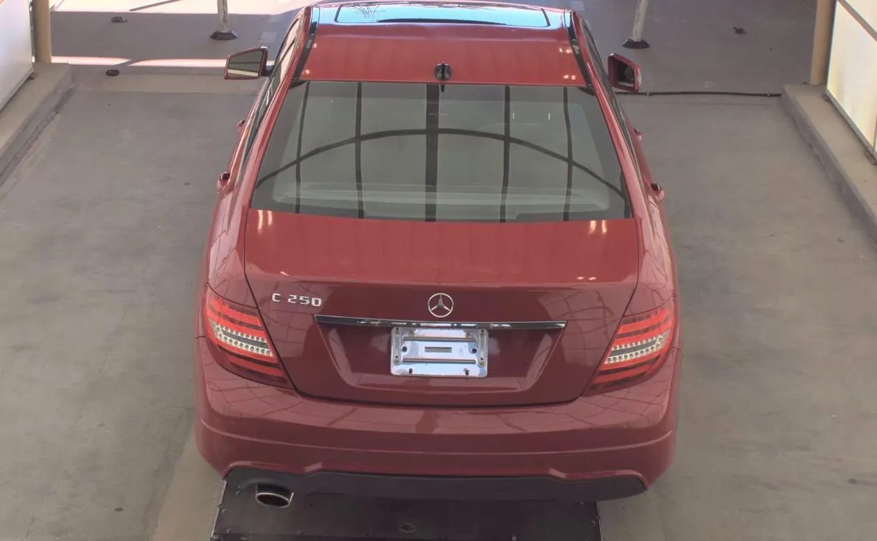Used 2013 Mercedes-Benz C 250 Sedan image 5