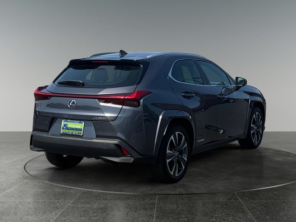 Used 2022 Lexus UX 250h w/ Premium Package AWD/4WD image 9