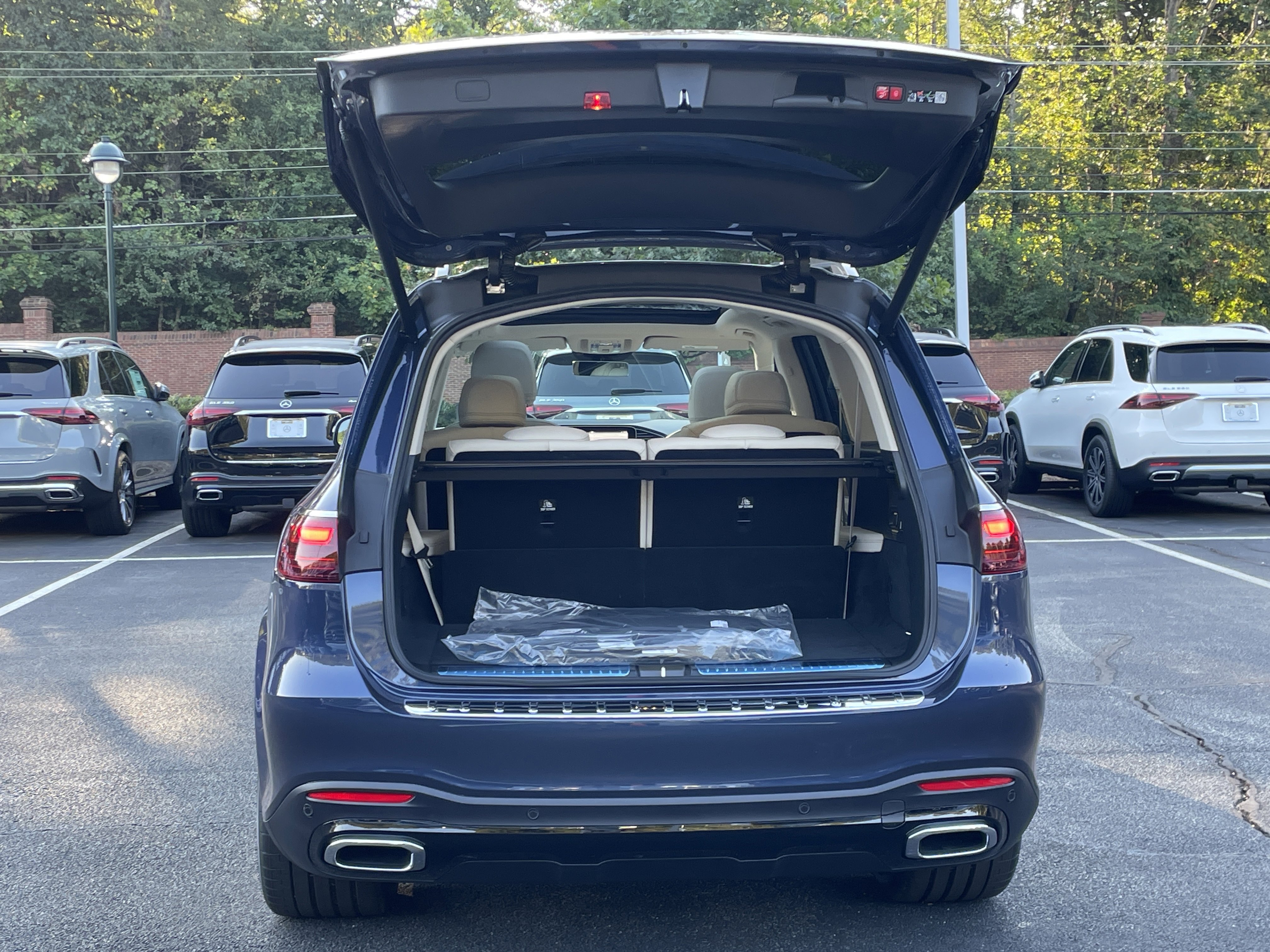 New 2026 Mercedes-Benz GLS 450 4MATIC image 8