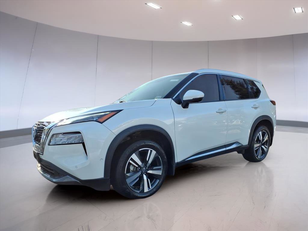 Used 2023 Nissan Rogue SL w/ SL Premium Package image 2