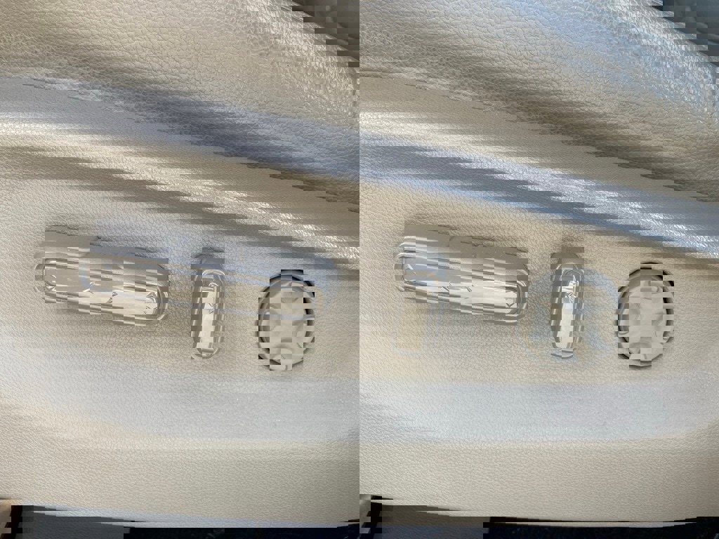 Used 2018 Honda Odyssey Elite image 12