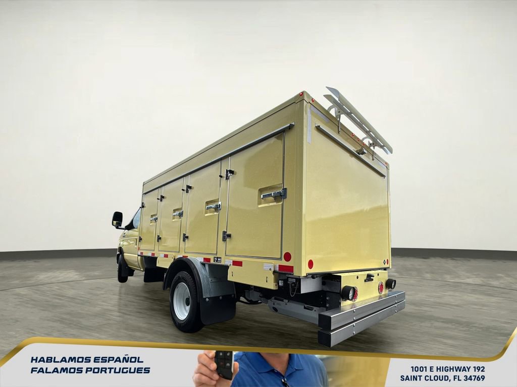 Used 2022 Ford E-450 and Econoline 450 Super Duty image 16