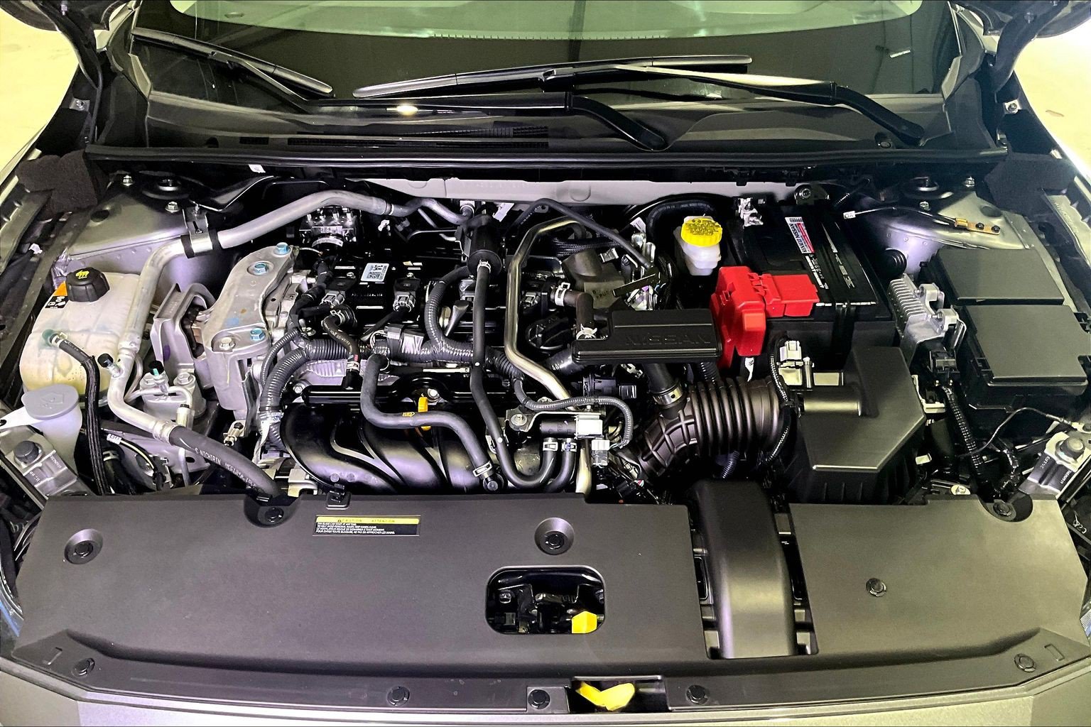 Used 2024 Nissan Sentra SR w/ SR Premium Package FWD image 30
