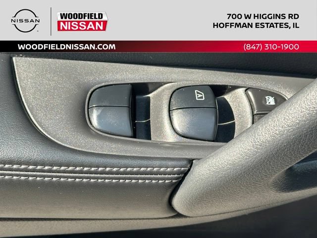 Used 2019 Nissan Rogue SV w/ Sun & Sound Touring Package AWD/4WD image 21
