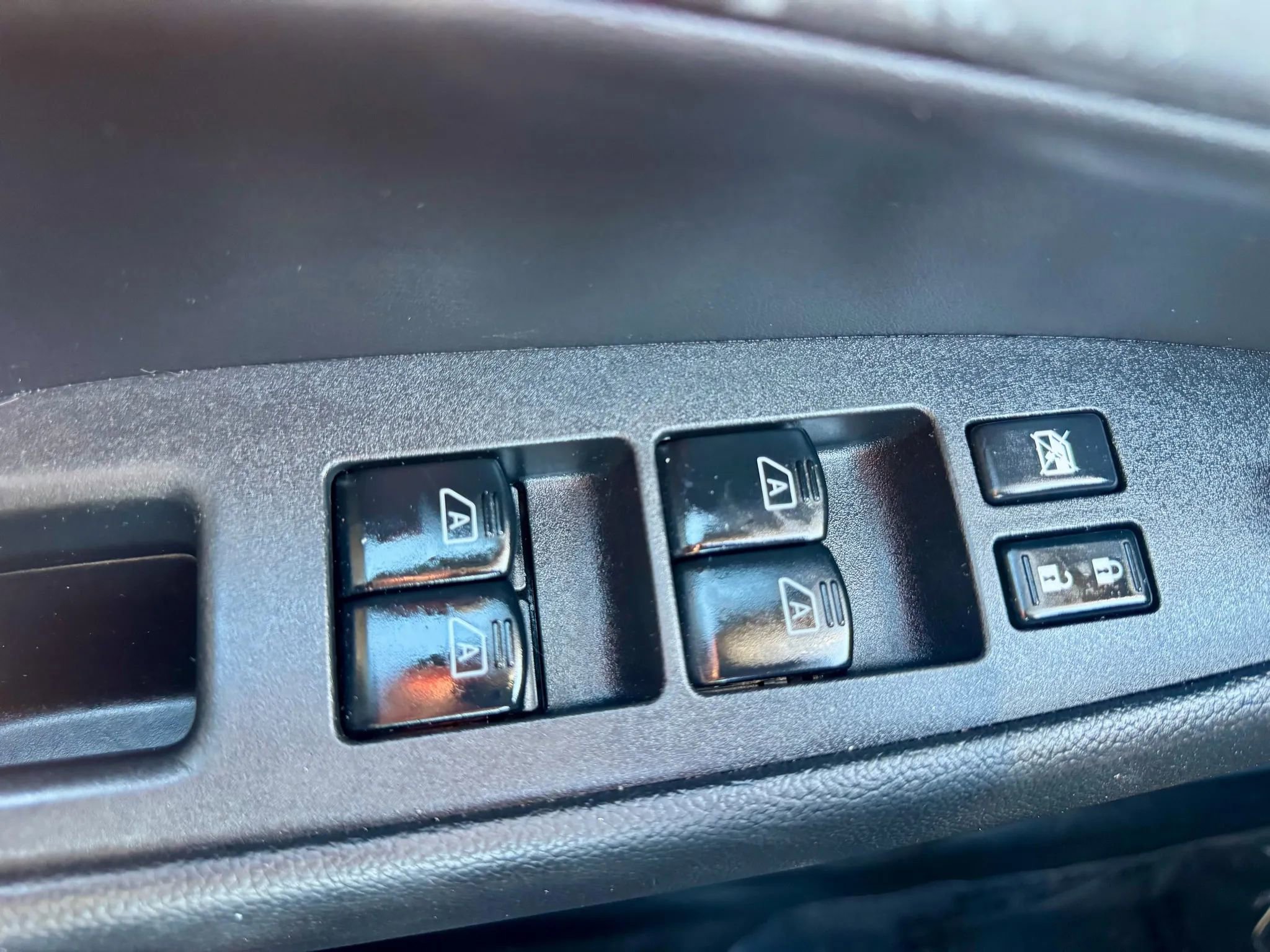 Used 2011 INFINITI G37 x Sedan w/ Premium Pkg image 23