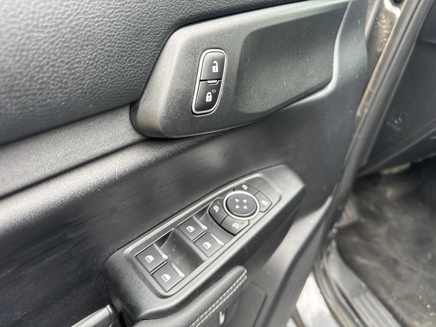 Used 2024 Ford Ranger XLT w/ Equipment Group 301A High AWD/4WD image 19