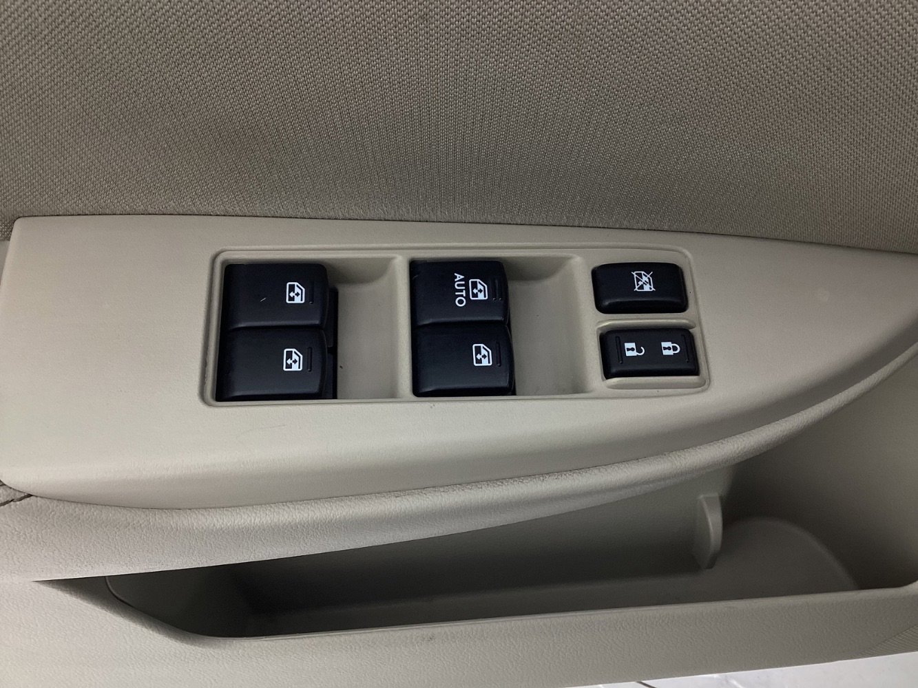 Used 2013 Subaru Outback 2.5i Premium w/ All-Weather Pkg image 37