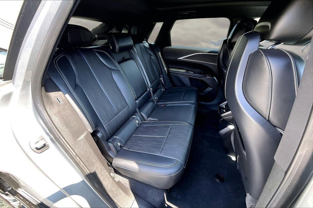 Certified 2024 Cadillac Lyriq Luxury w/ LPO, Floor Liner Package AWD/4WD image 25