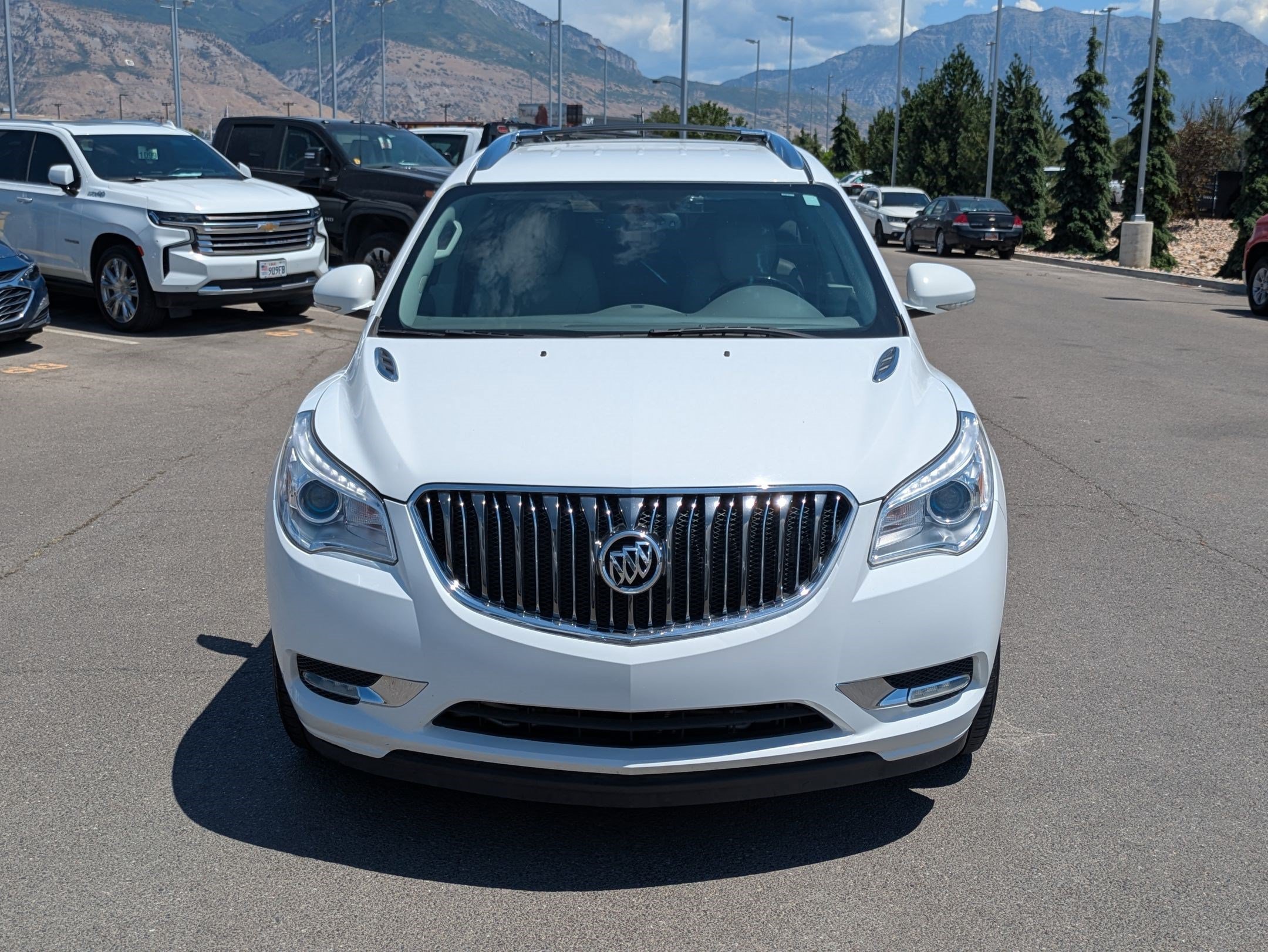 Used 2017 Buick Enclave Leather AWD/4WD image 9