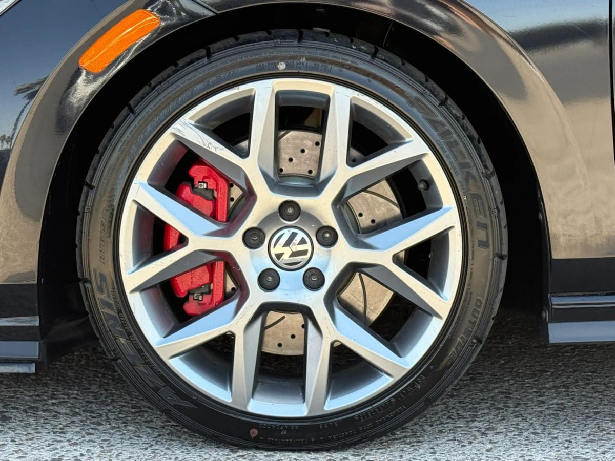 Used 2022 Volkswagen GTI S FWD image 27