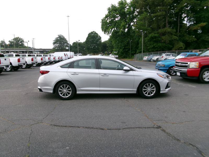 Used 2019 Hyundai Sonata SE FWD image 5