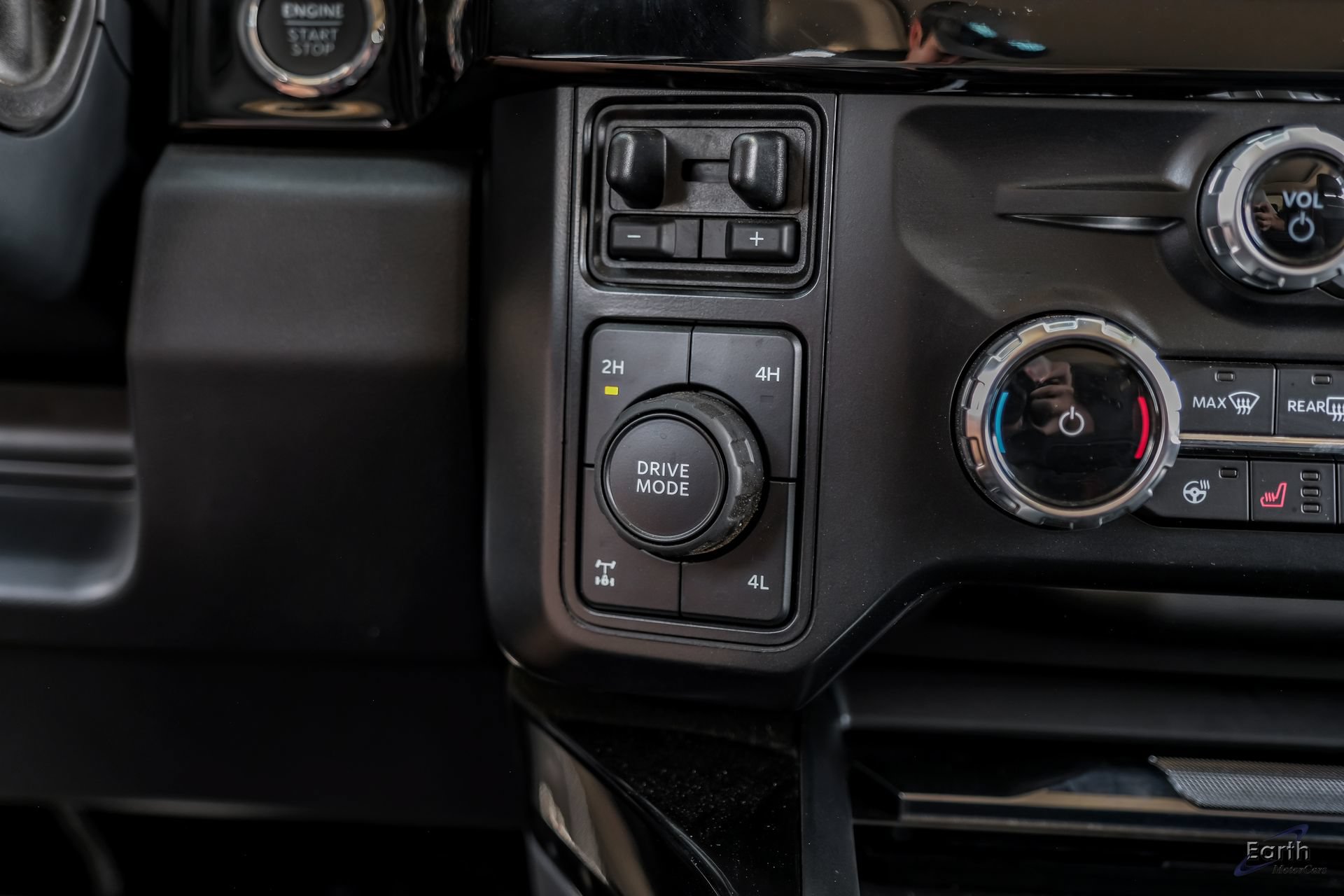Used 2024 Ford F250 Lariat w/ Lariat Ultimate Package AWD/4WD image 74