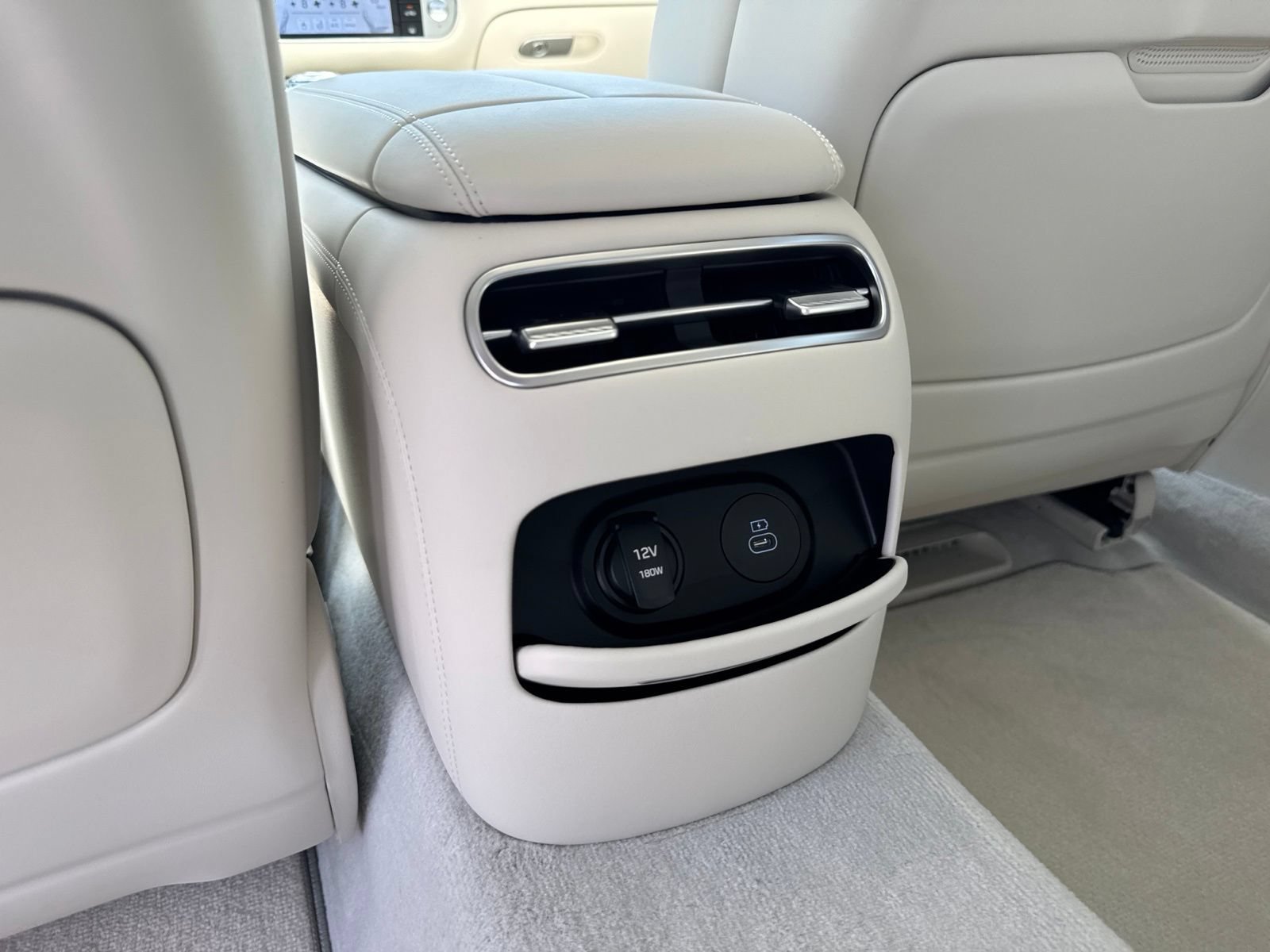 New 2026 Genesis G90 3.5T AWD/4WD image 16