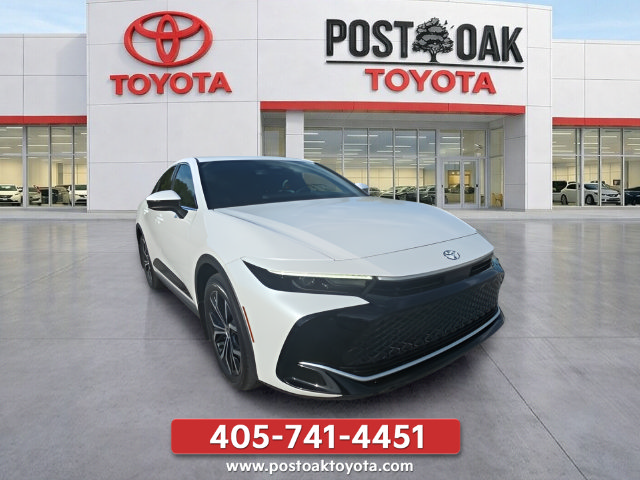 Used 2023 Toyota Crown AWD/4WD image 11