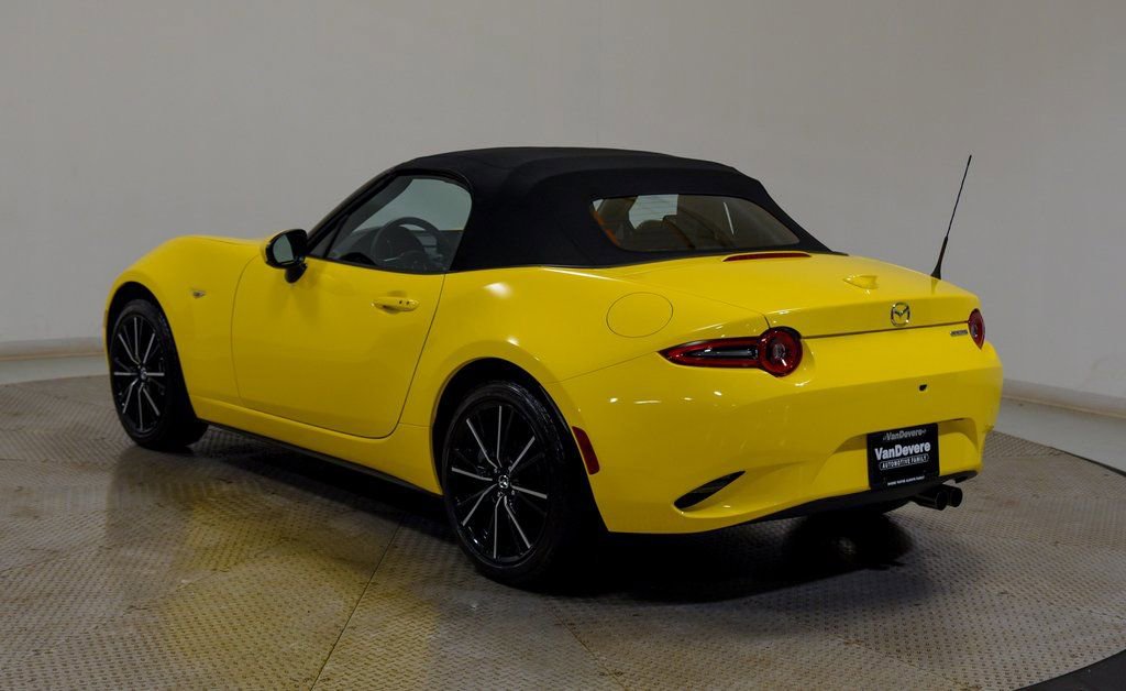 Used 2024 MAZDA MX-5 Miata Grand Touring image 8