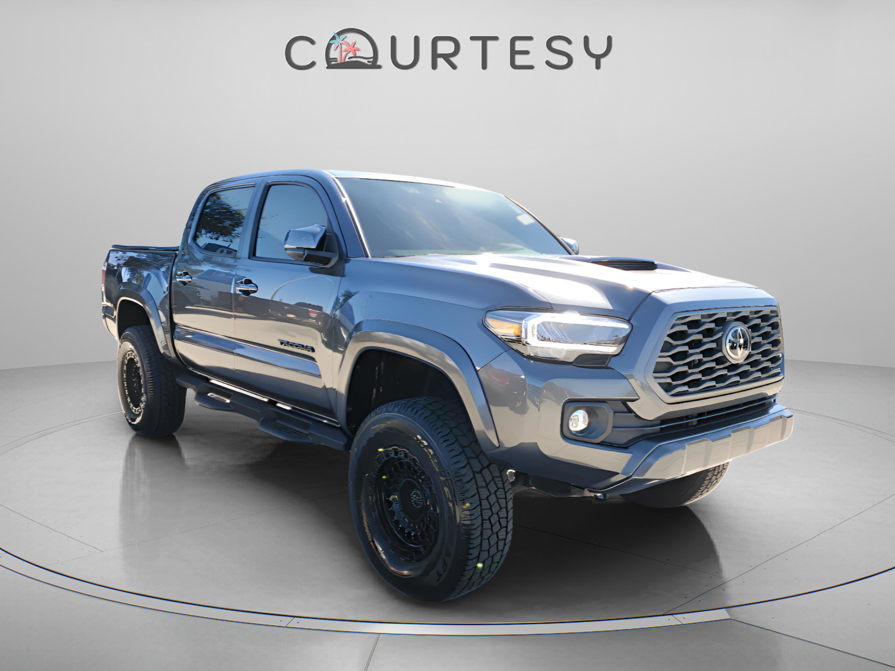 Used 2022 Toyota Tacoma TRD Sport image 5