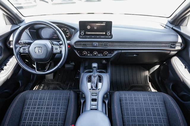 Used 2025 Honda HR-V Sport image 12