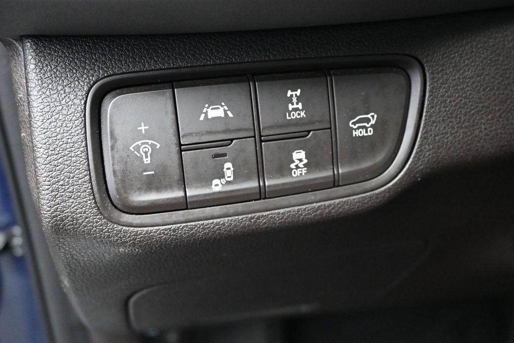 Used 2019 Hyundai Santa Fe AWD image 12