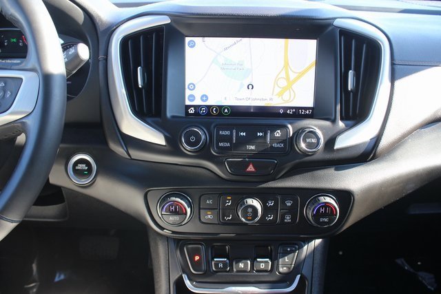 Used 2018 GMC Terrain SLE w/ Driver Convenience Package image 4