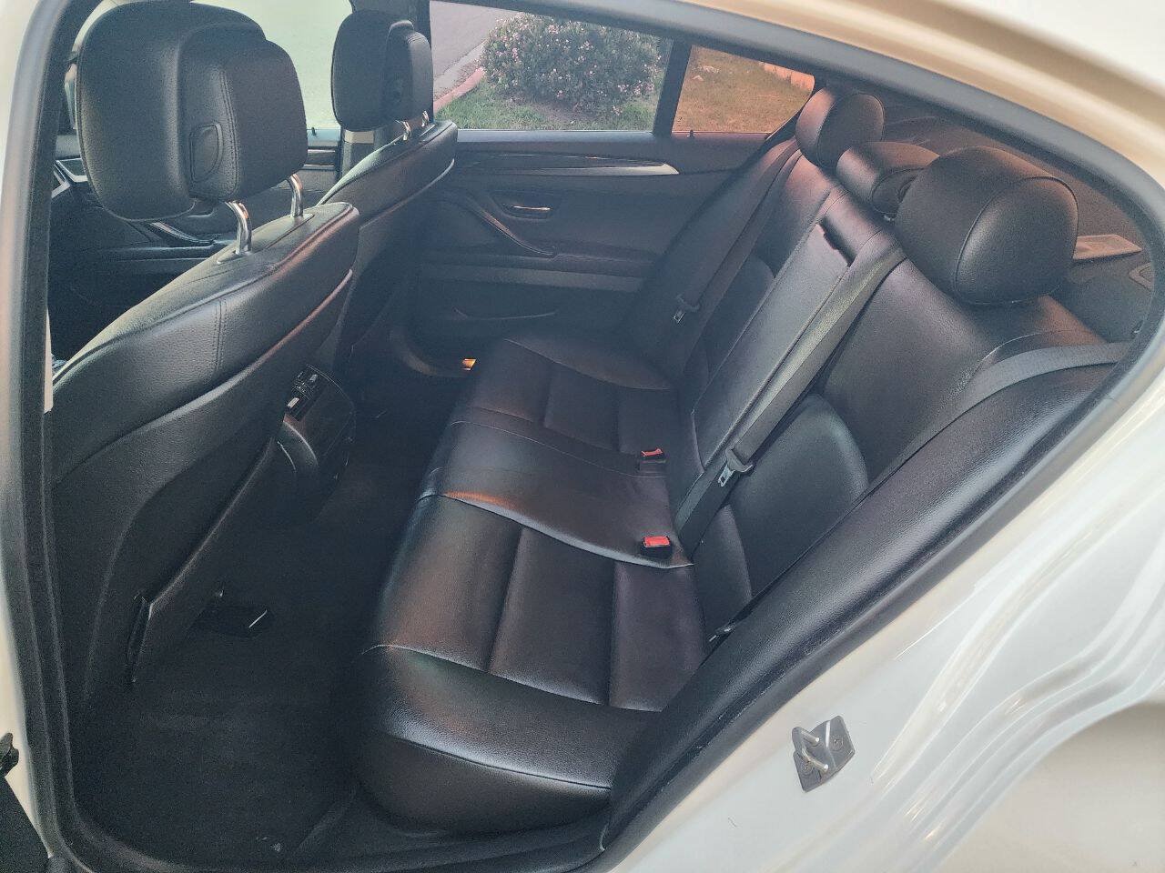 Used 2012 BMW 528i Sedan RWD image 12