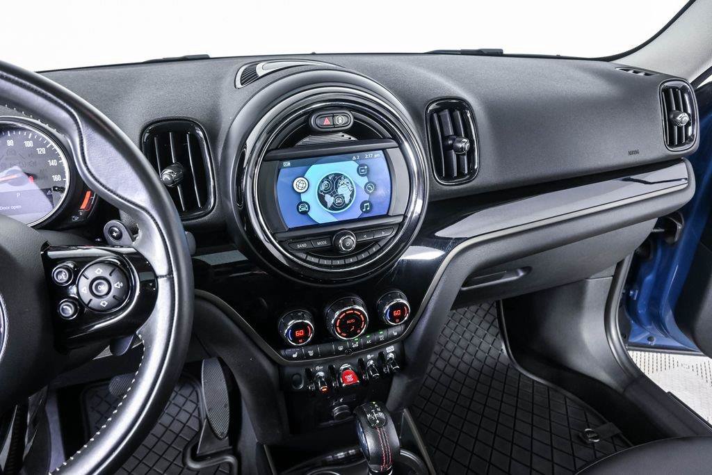 Used 2019 MINI Cooper Countryman S w/ Premium Package FWD image 4