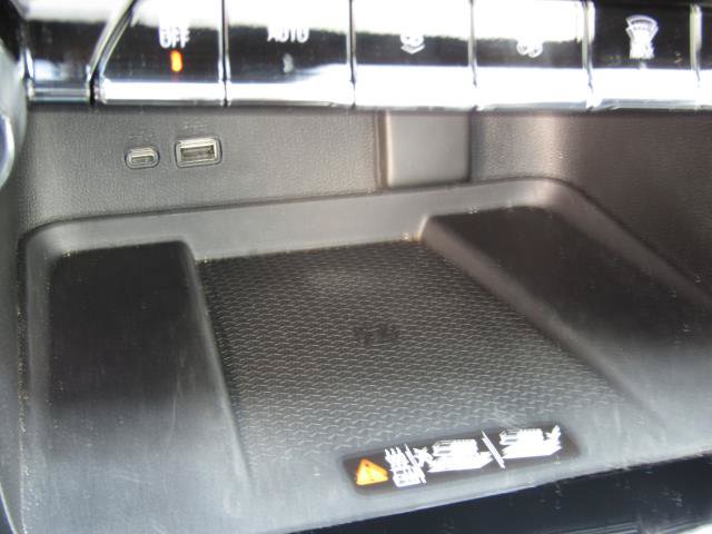 Used 2024 Chevrolet Traverse RS FWD image 29
