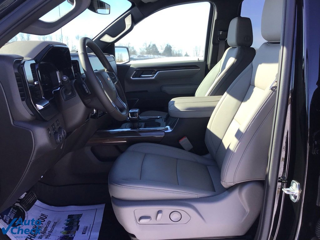 Used 2026 Chevrolet Silverado 1500 LT w/ All Star Edition Plus image 29