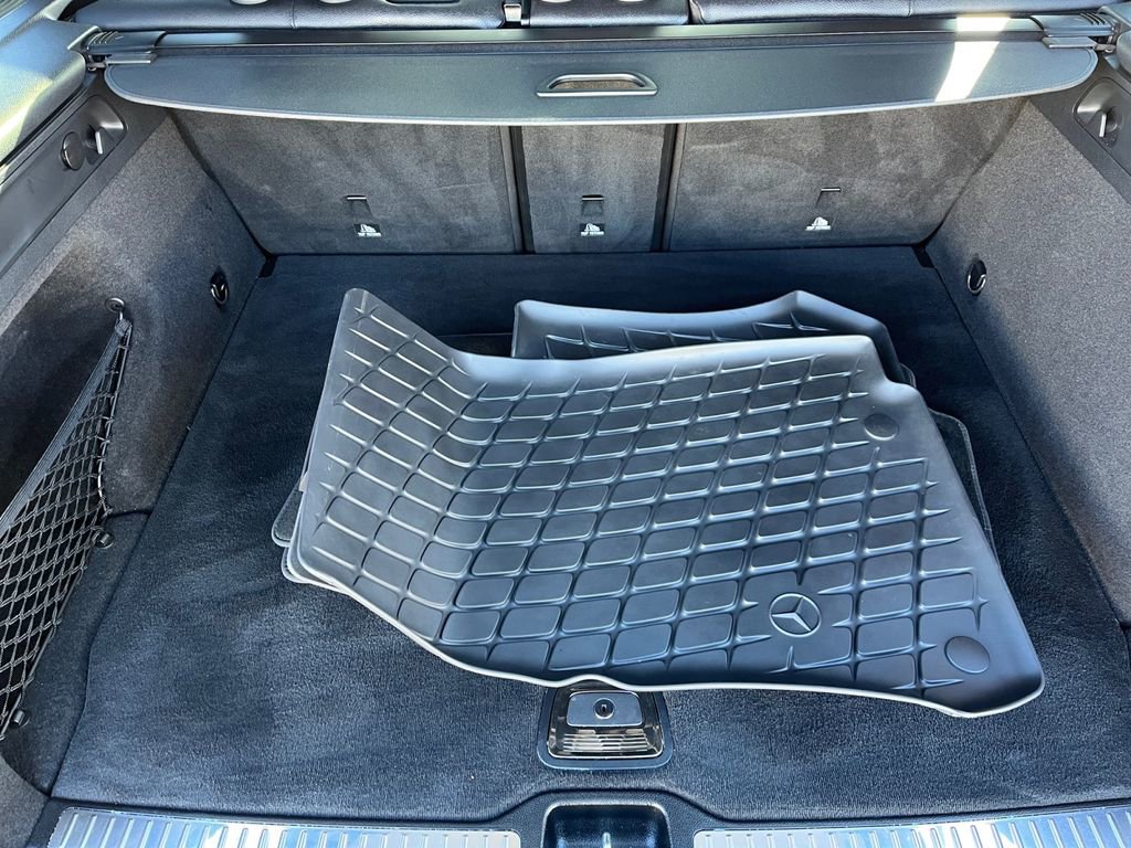 Certified 2022 Mercedes-Benz GLC 300 4MATIC w/ AMG Line image 19