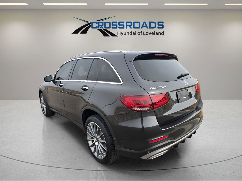 Used 2022 Mercedes-Benz GLC 300 4MATIC image 3