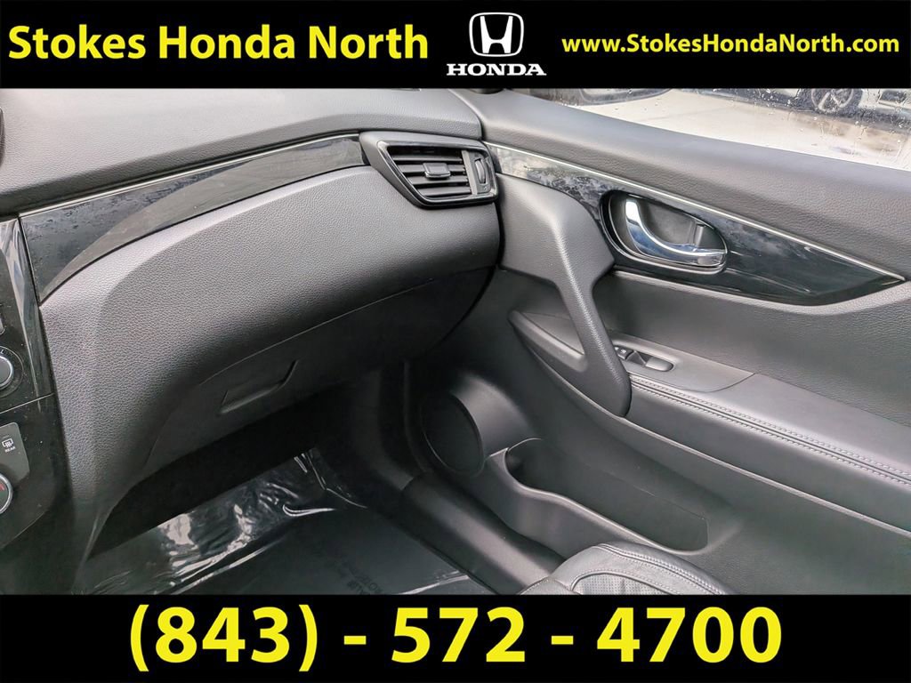 Used 2019 Nissan Rogue Sport SL w/ Premium Package image 17