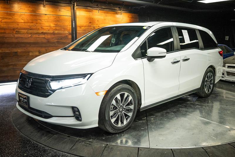 Used 2024 Honda Odyssey EX-L image 2