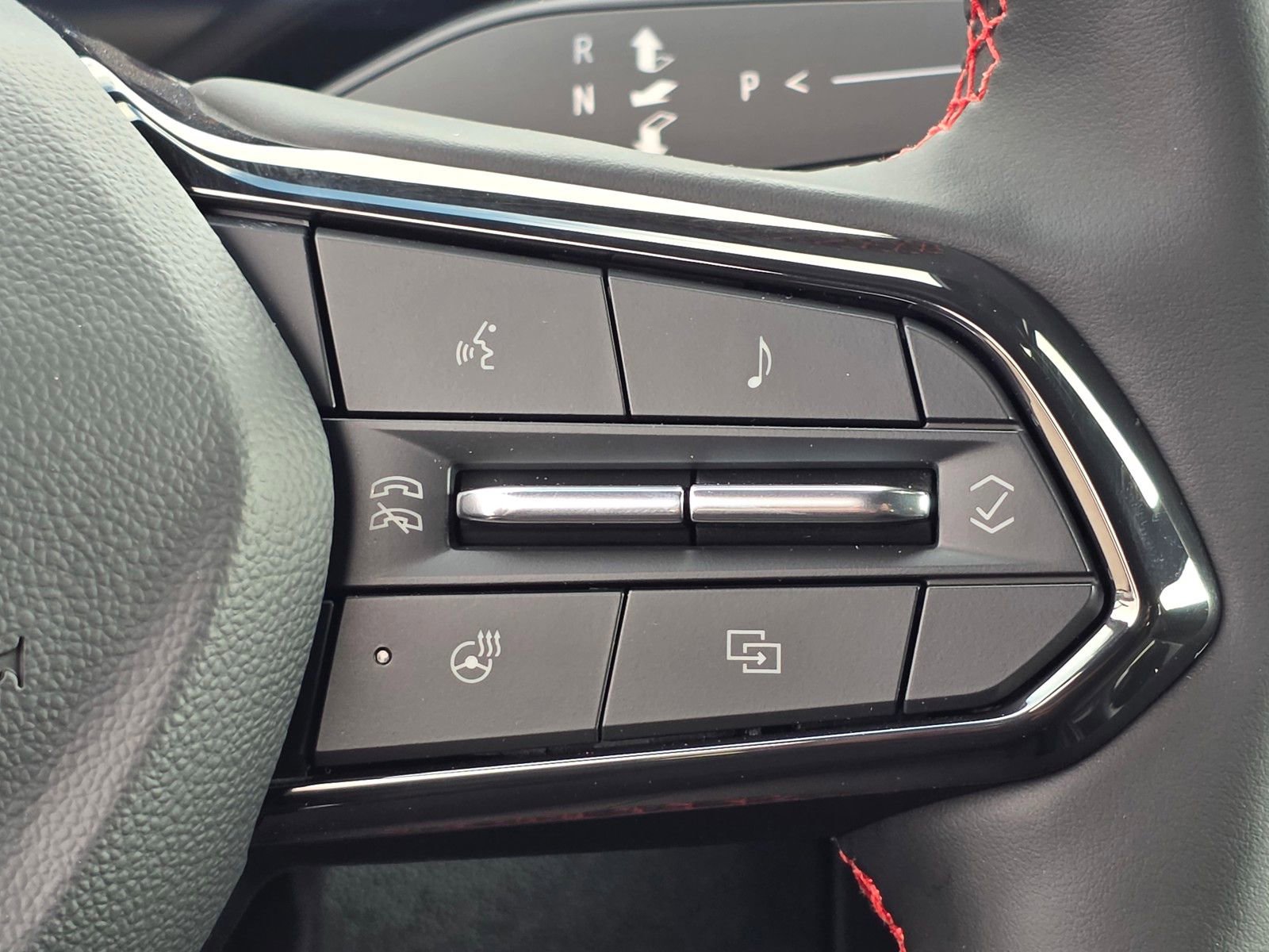 New 2026 Chevrolet Equinox EV RS image 32