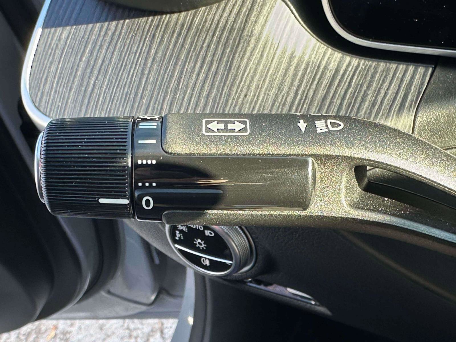 Used 2025 Mercedes-Benz C 300 4MATIC Sedan image 21