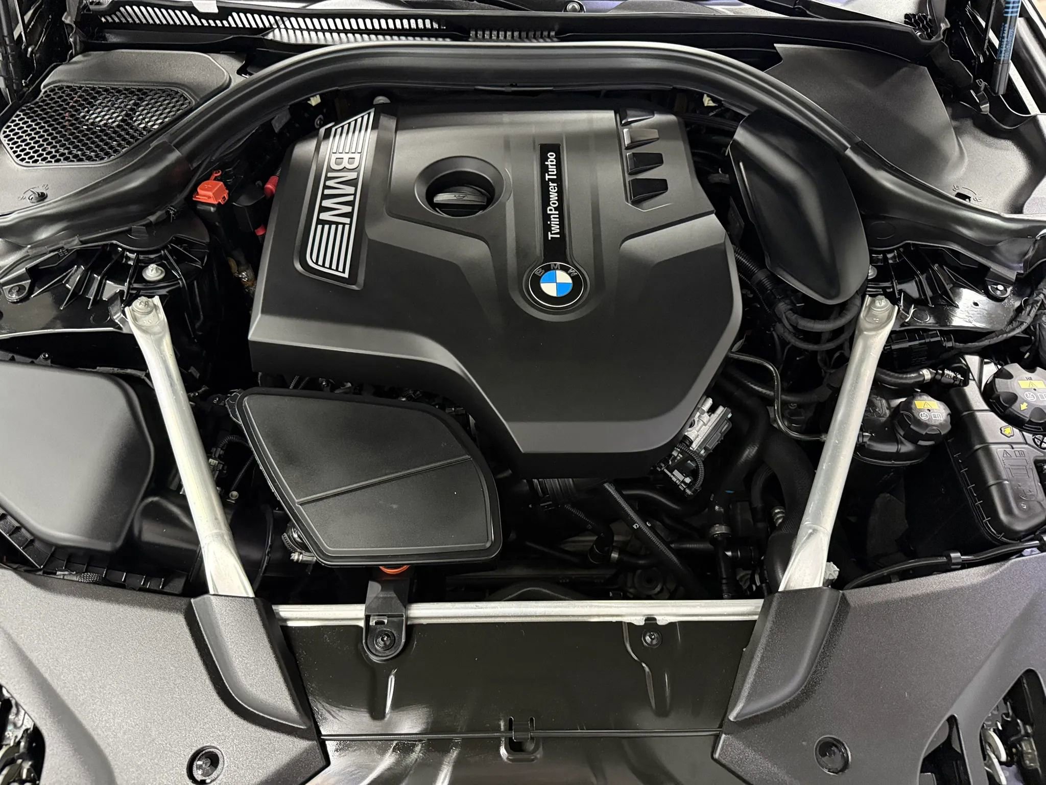 Used 2019 BMW 530i w/ M Sport Package RWD image 26