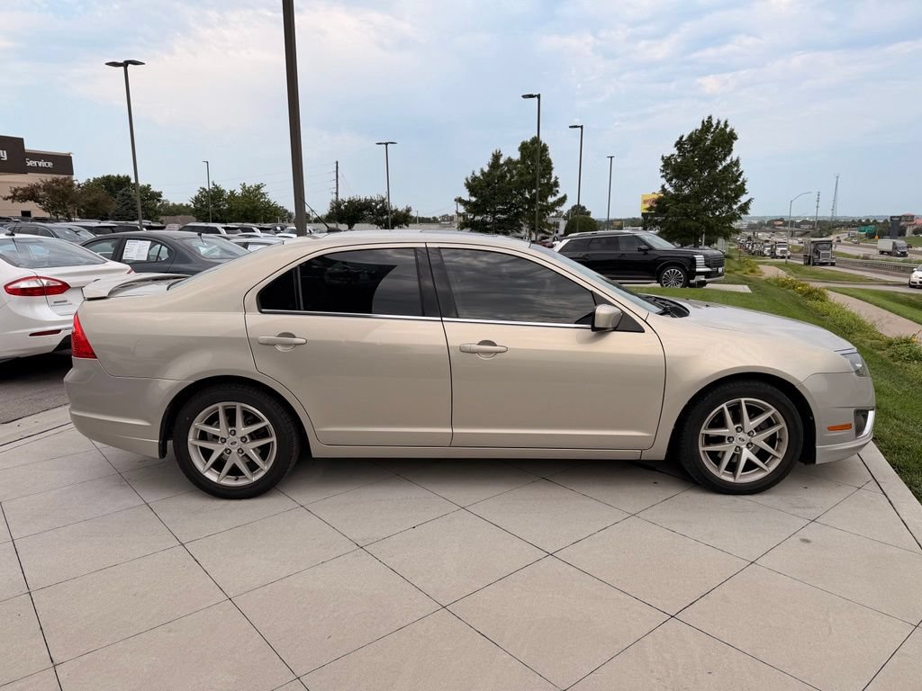 Used 2010 Ford Fusion SEL FWD image 11