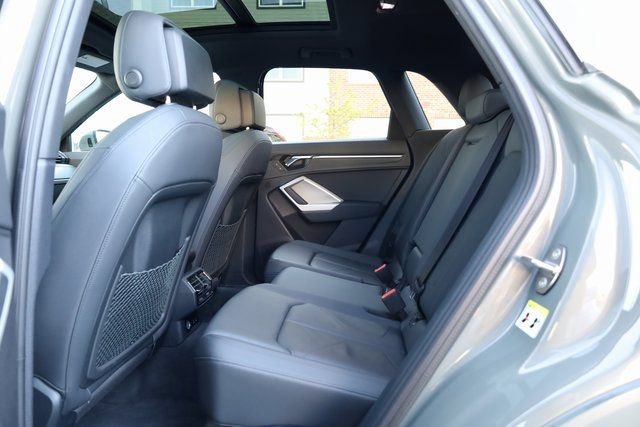 Used 2022 Audi Q3 2.0T Premium image 27